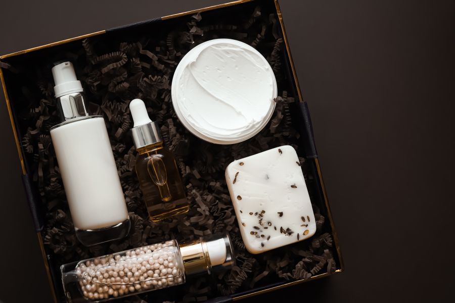 Beauty subscription box with luxury skincare products