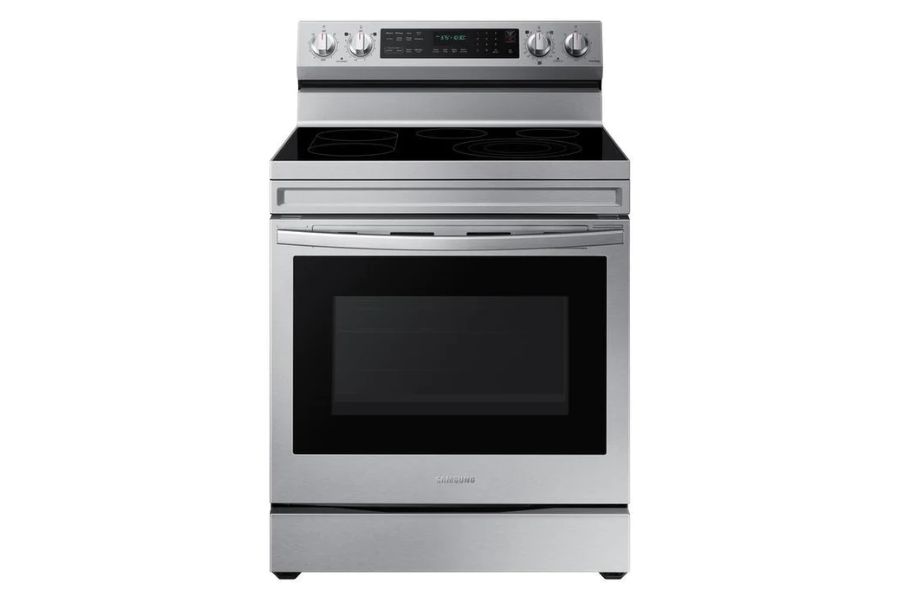 Samsung - 6.3 cu. Ft Electric Range in Stainless